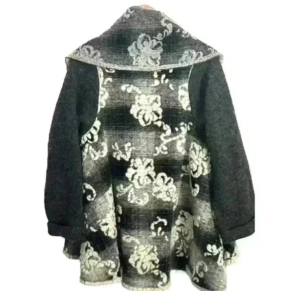 Soft Autum floral wool knit coat one SZ - Picture 3 of 7